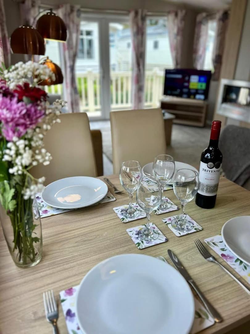 Isle Escape Hotell Rookley Eksteriør bilde